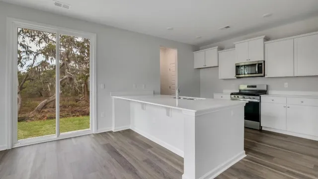 $451,915 | 134 Twickenham Loop, Yemassee, SC 29945