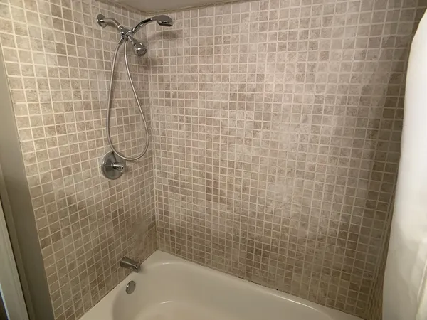 $2,950 | 12 Stoneholm Street, Unit 512, Boston, MA 02115