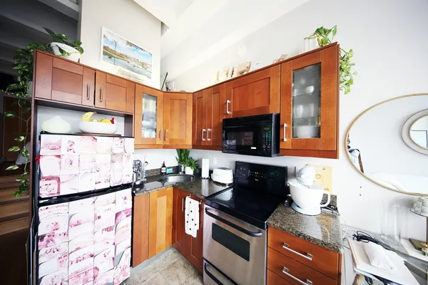 $2,950 | 12 Stoneholm Street, Unit 512, Boston, MA 02115