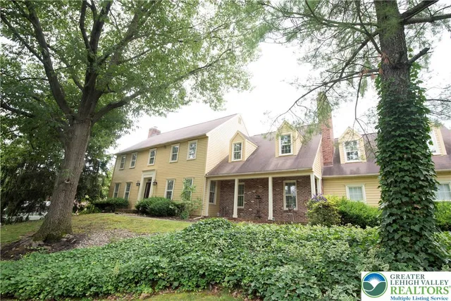 $3,600 | 1528 Wethersfield Drive, Allentown, PA 18104