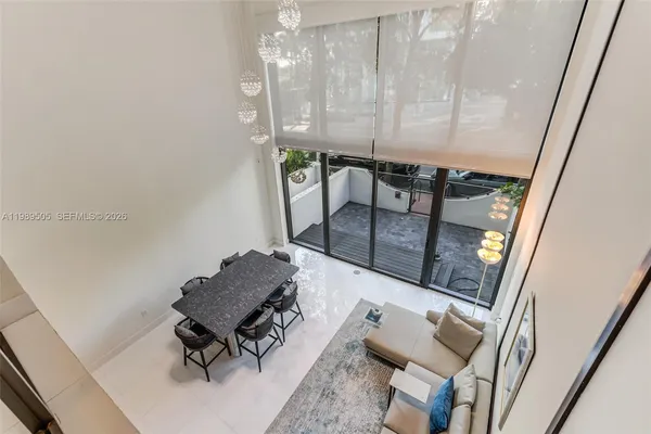 $5,900 | 6000 Collins Avenue, Unit 112, Miami Beach, FL 33140