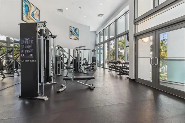 $5,900 | 6000 Collins Avenue, Unit 112, Miami Beach, FL 33140