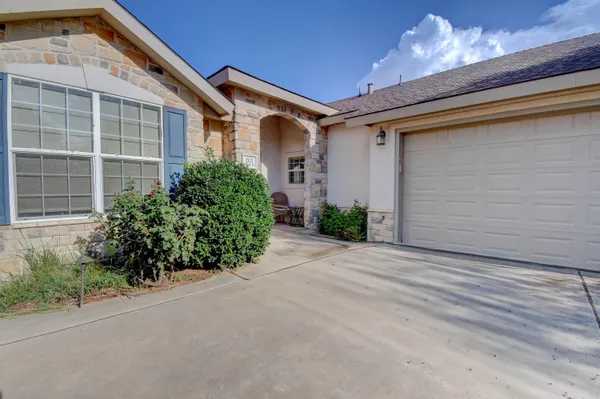 $275,000 | 2113 Mustang Drive, Levelland, TX 79336