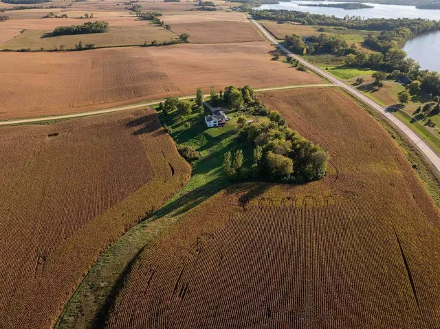 $599,900 | 3271 425th Avenue, Janesville, MN 56048