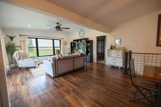 $599,900 | 3271 425th Avenue, Janesville, MN 56048