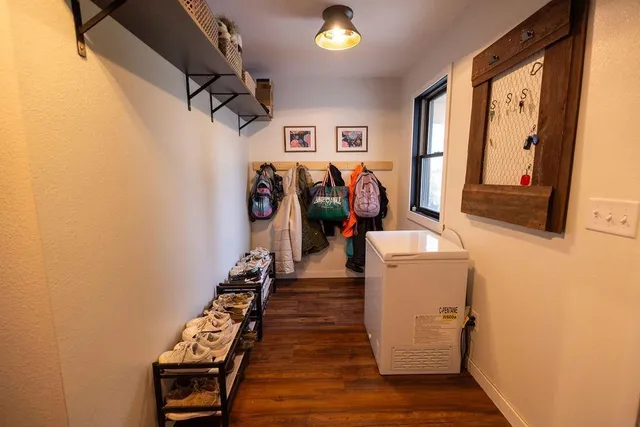 $599,900 | 3271 425th Avenue, Janesville, MN 56048