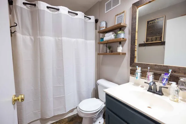 $599,900 | 3271 425th Avenue, Janesville, MN 56048