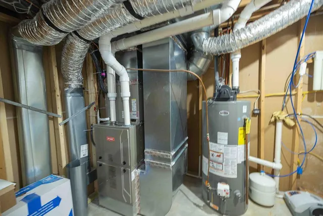 $599,900 | 3271 425th Avenue, Janesville, MN 56048