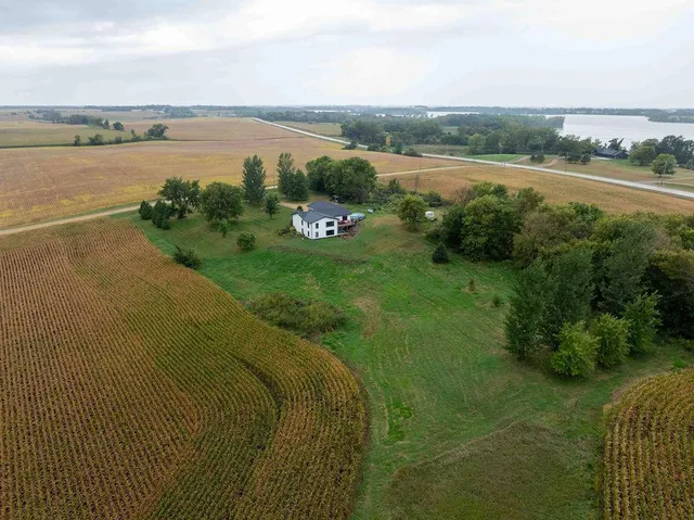 $599,900 | 3271 425th Avenue, Janesville, MN 56048