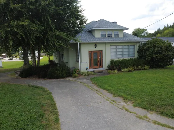 $169,900 | 3122 County Road 1, South Point, OH 45680