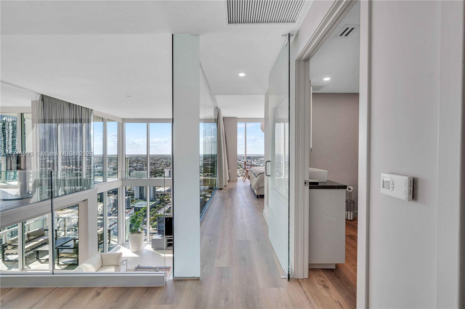 1040 Biscayne Boulevard, Unit LPH4407 Miami, FL 33132 - Photo 39 of 66 entrance to guestroom