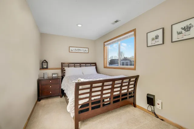 $415,000 | 224 Hickory Lane, Shakopee, MN 55379