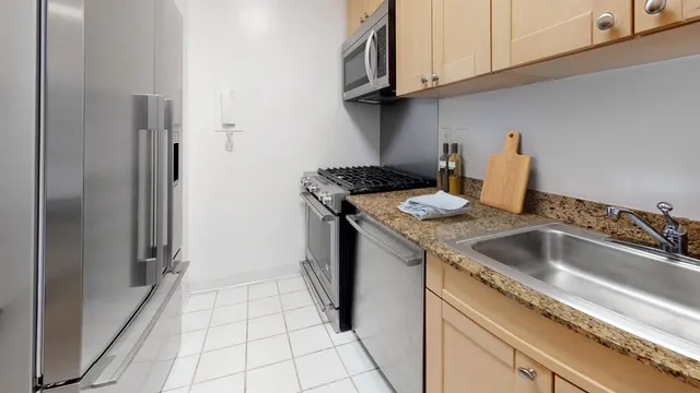 $4,795 | 115 East 34th Street, Unit 1003 | Murray Hill