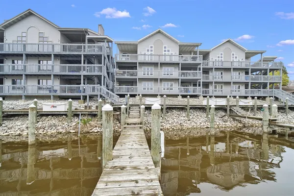 $315,900 | 315 5th Avenue, Unit 17, Manistee, MI 49660