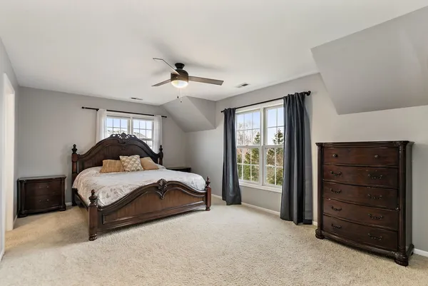 $734,777 | 1211 Coyote Trail, Hampshire, IL 60140