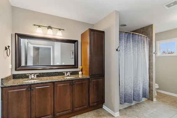 $734,777 | 1211 Coyote Trail, Hampshire, IL 60140