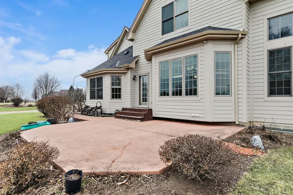 $734,777 | 1211 Coyote Trail, Hampshire, IL 60140