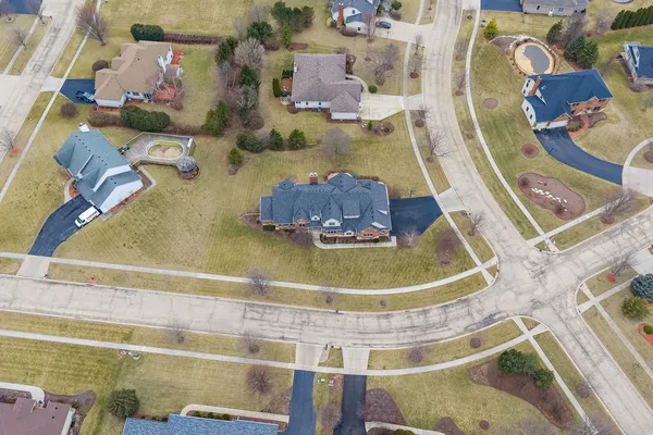 $734,777 | 1211 Coyote Trail, Hampshire, IL 60140
