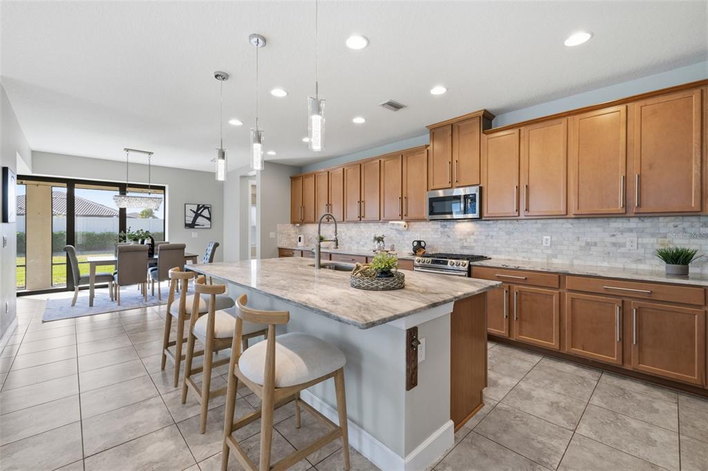 5263 Morey Farms Loop Palmetto, FL 34221 - Photo 8 of 61