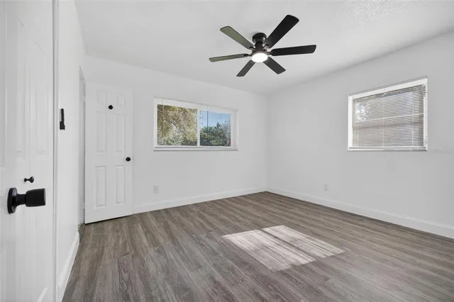 a view of a large window with an outdoor space