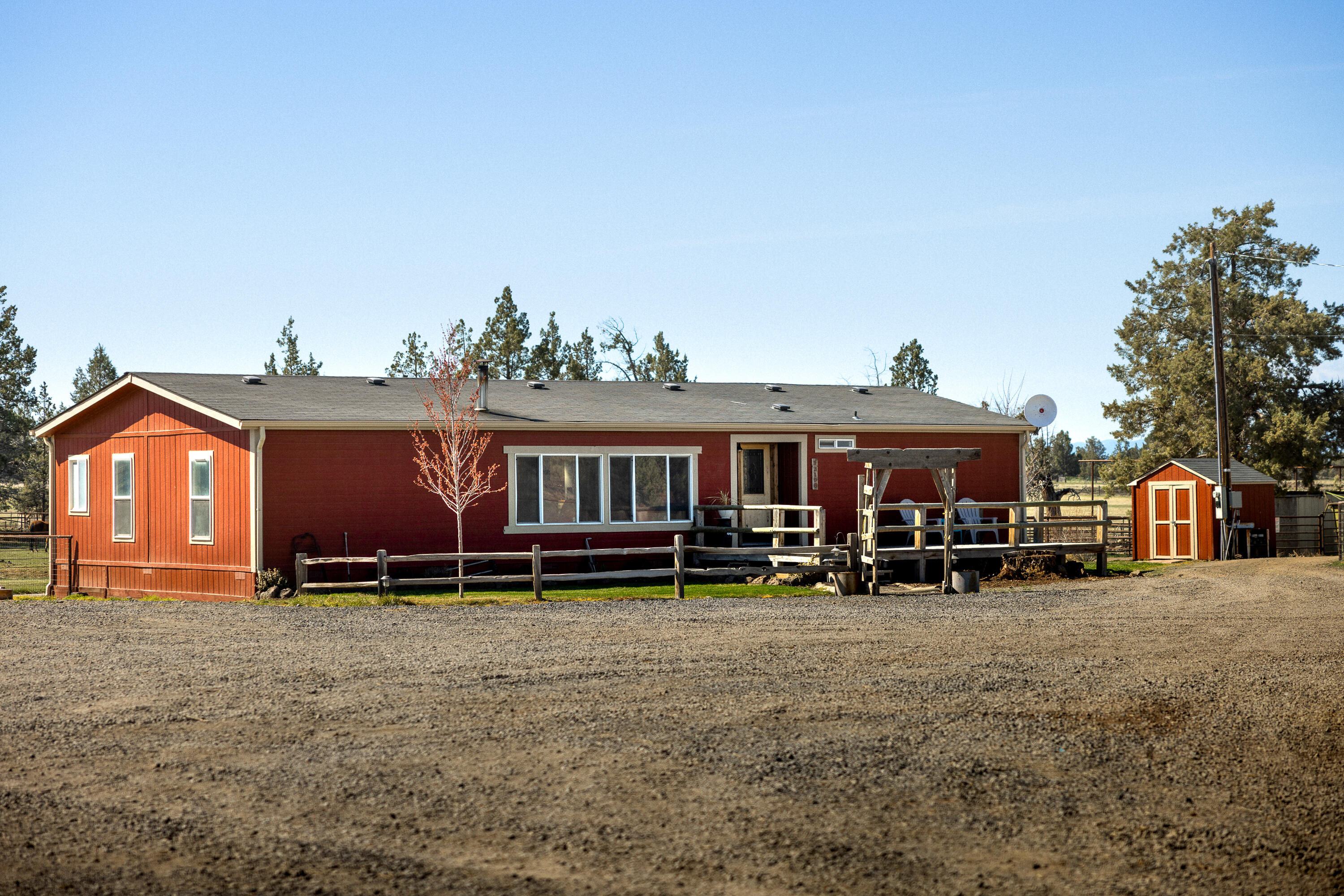 12106 Southwest Houston Lake Road Powell Butte, OR 97753 - Photo 5 of 51 1680 sq ft home....