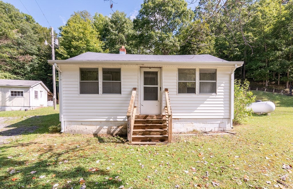 8090 Wilderness Road Bland, VA 24315 - Photo 36 of 50 Gallery Image 36