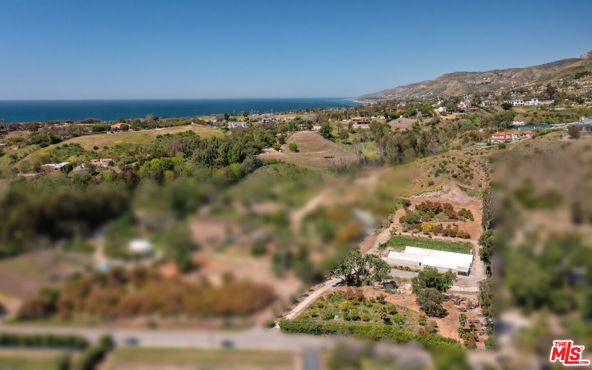 5949 Bonsall Drive Malibu, CA 90265 - Photo 2 of 14 a view of a sky