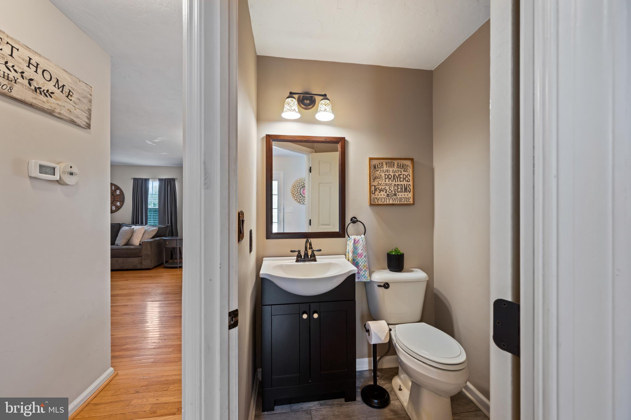 239 Race Horse Road Hanover, PA 17331 - Photo 5 of 30 Half bath