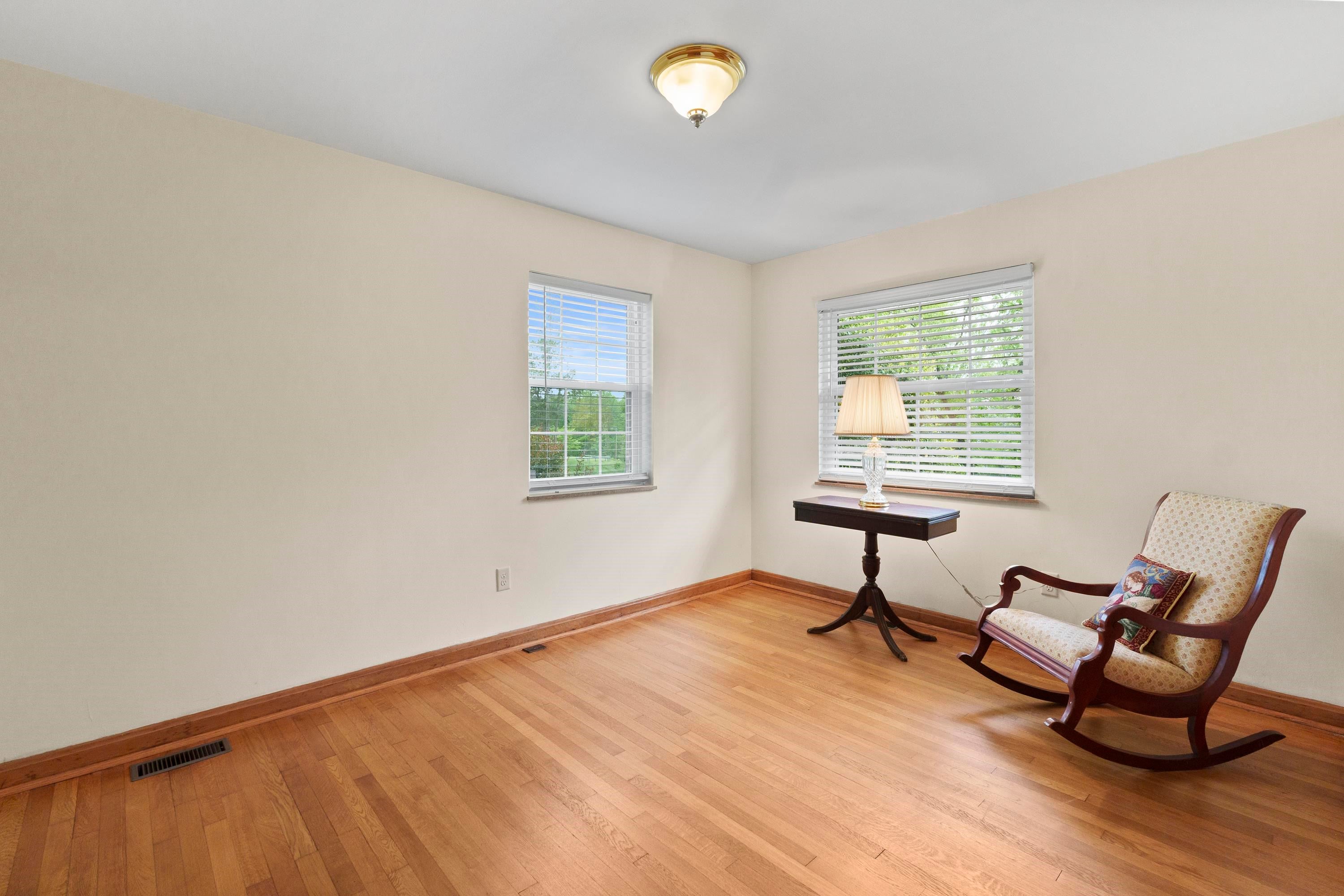 1873 McCoy Road Huntington, WV 25701 - Photo 13 of 32 Gallery Image 13