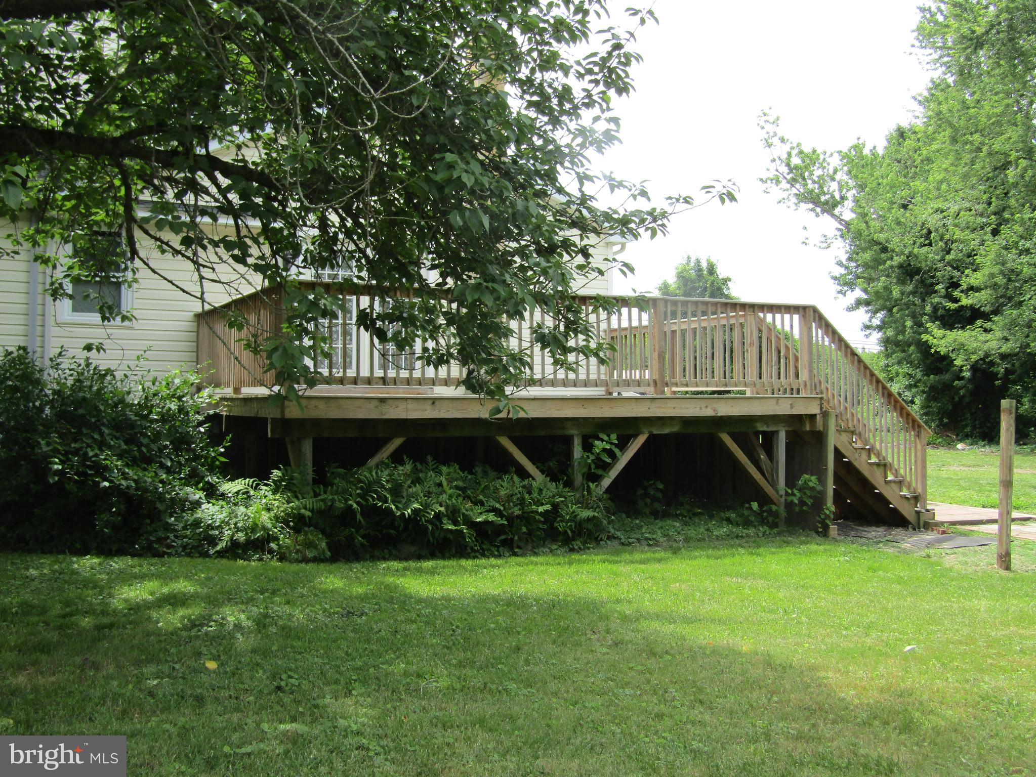 103 Eayrestown Road Southampton, NJ 08088 - Photo 24 of 24 Deck