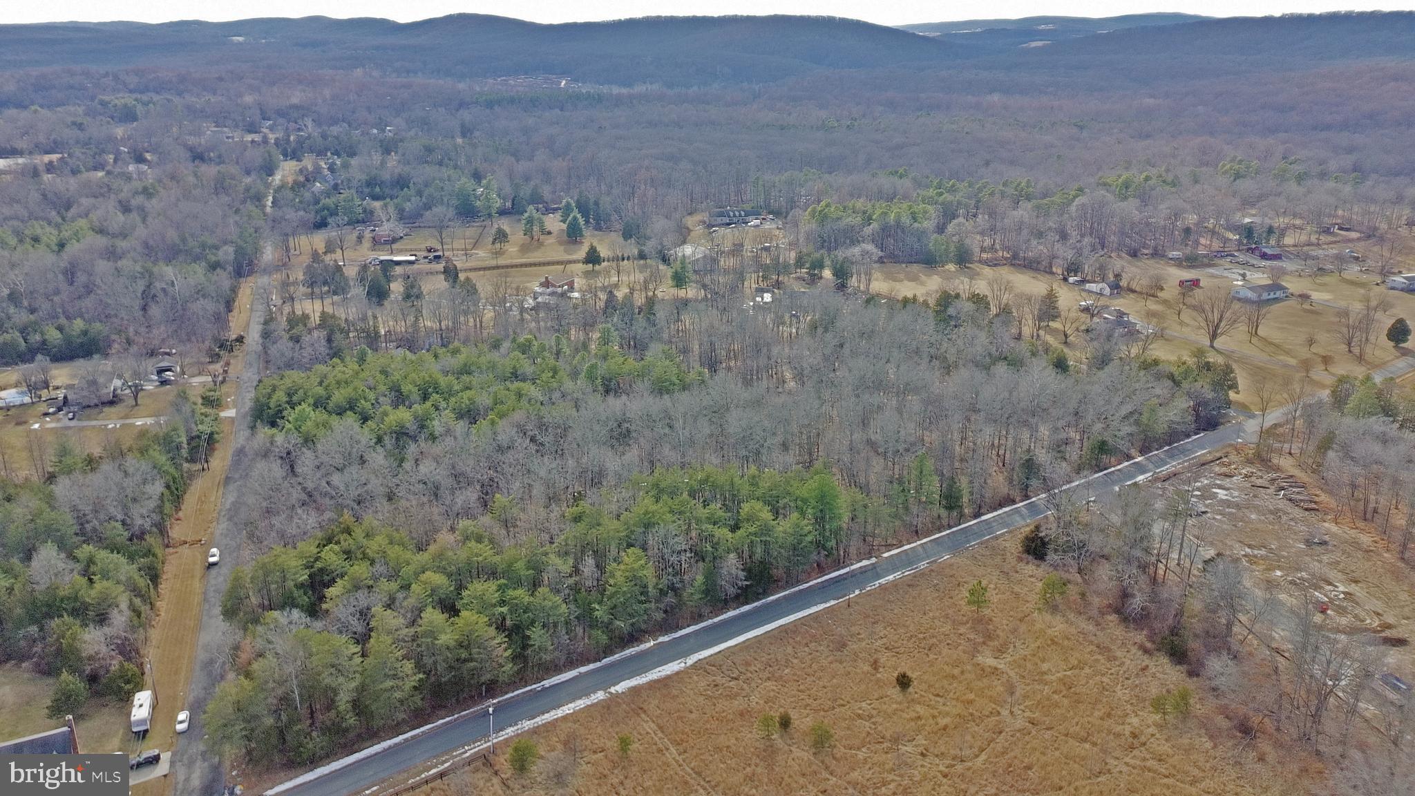 16601 Gaines Road Broad Run, VA 20137 - Photo 4 of 7