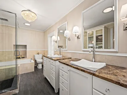 $1,050,000 | 2124 West Eastwood Avenue, Chicago, IL 60625
