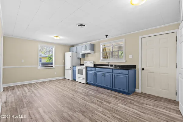 $1,500 | 404 Pine Street, New Bern, NC 28560