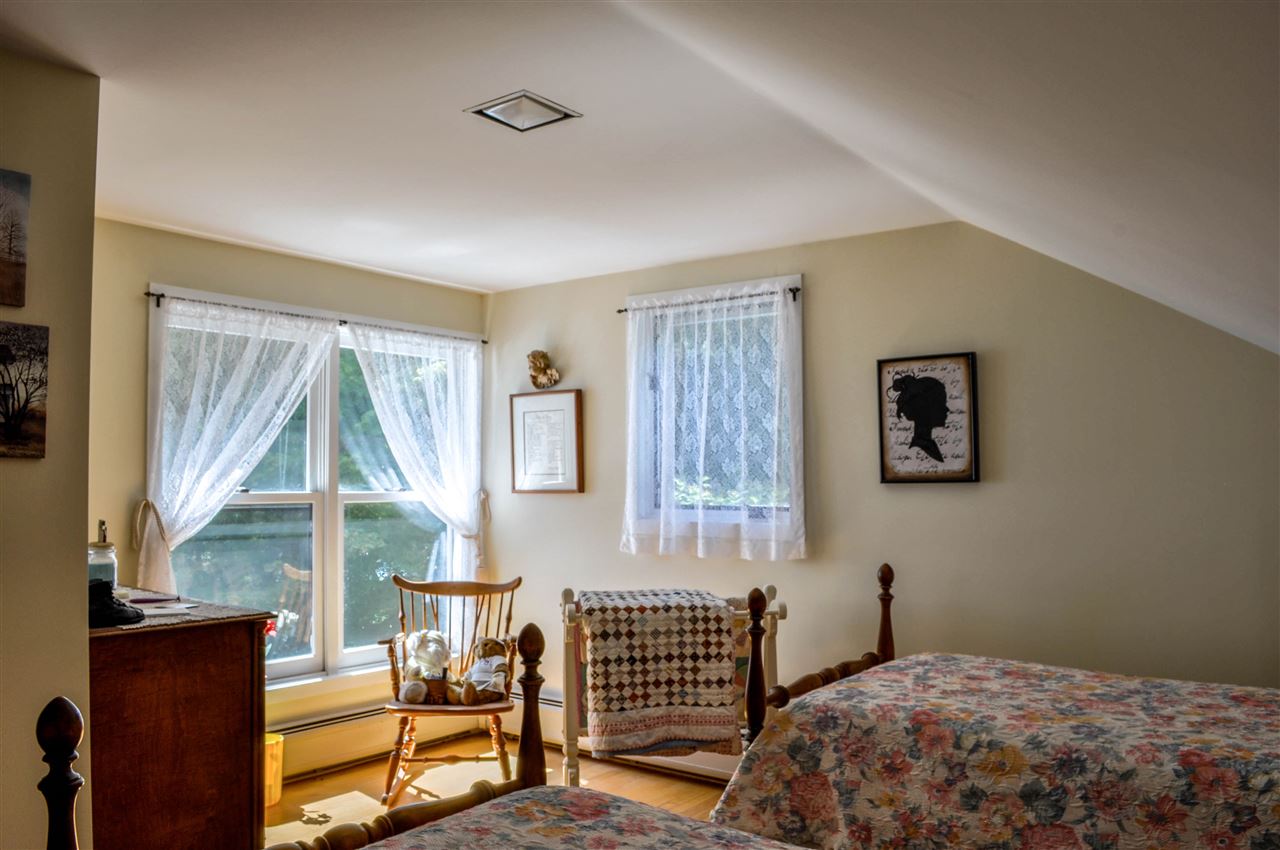 111 Hills Point Road Charlotte, VT 05445 - Photo 14 of 24 Gallery Image 14