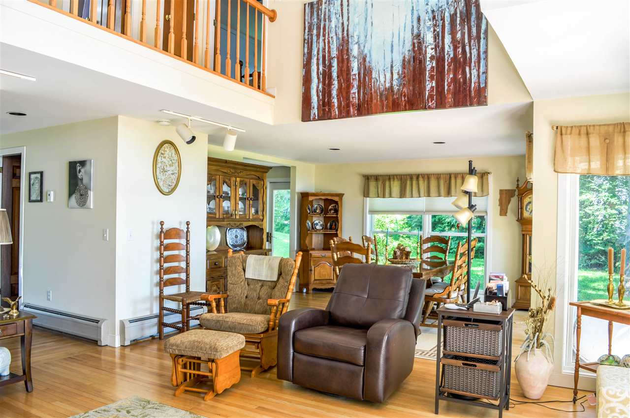 111 Hills Point Road Charlotte, VT 05445 - Photo 6 of 24 Gallery Image 6