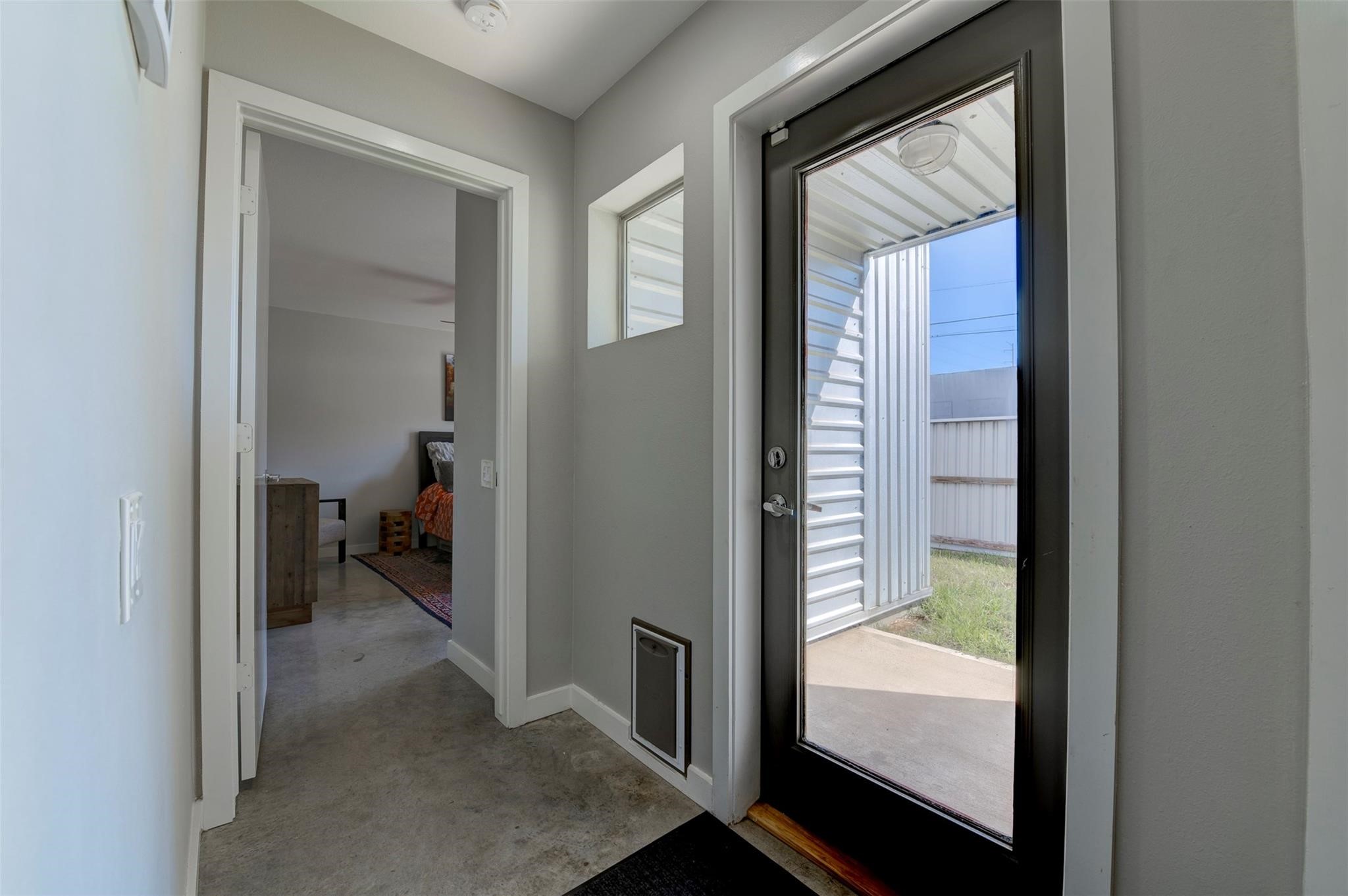 3050 Commerce Street Houston, TX 77003 - Photo 11 of 23 First floor access to backyard/patio