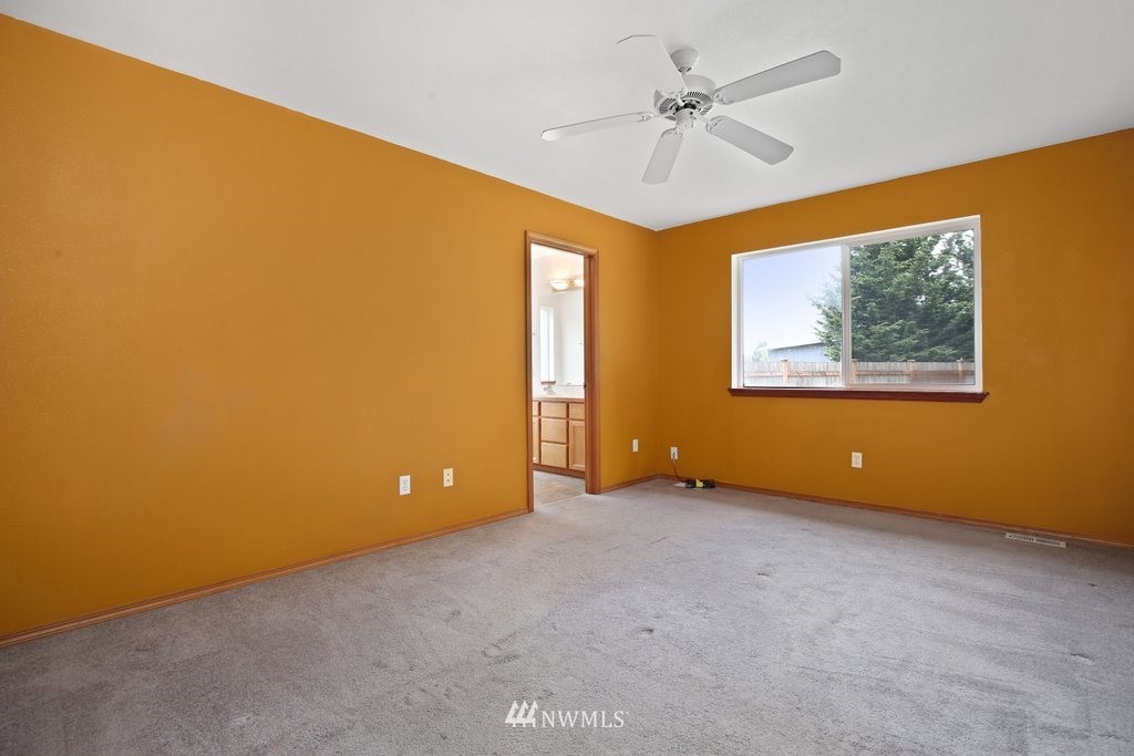 6724 Parker Road East Sumner, WA 98390 - Photo 17 of 38 Gallery Image 17