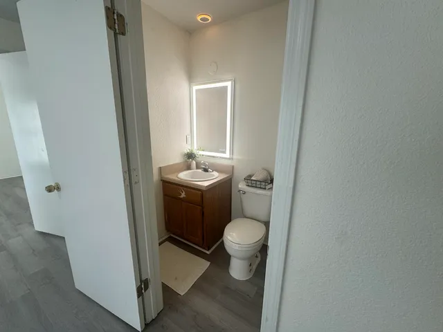 $1,195 | 2020 Continental Avenue, Unit 221, Tallahassee, FL 32304