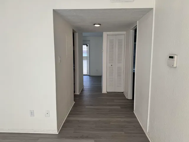 $1,195 | 2020 Continental Avenue, Unit 221, Tallahassee, FL 32304