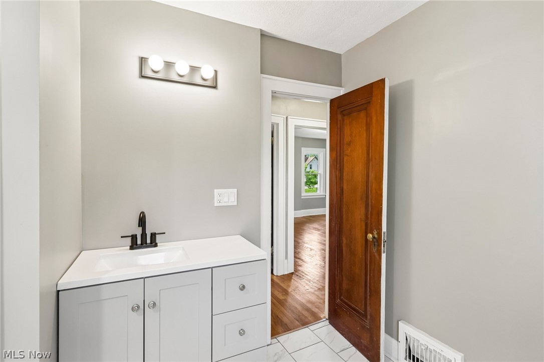1161 Diagonal Road Akron, OH 44307 - Photo 19 of 37 Gallery Image 19