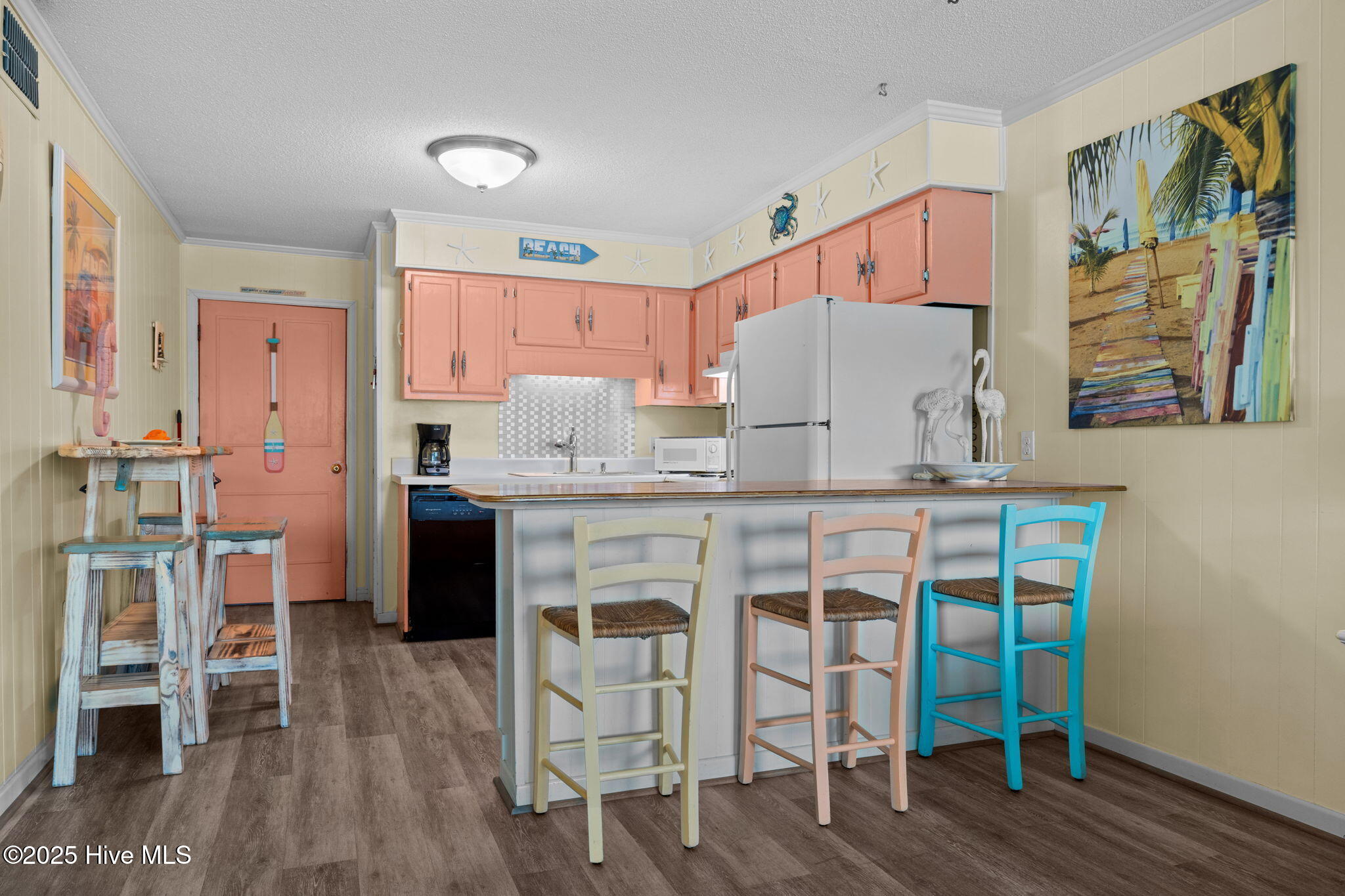 301 Commerce Way, Unit 110 Atlantic Beach, NC 28512 - Photo 10 of 16 Bar Seating