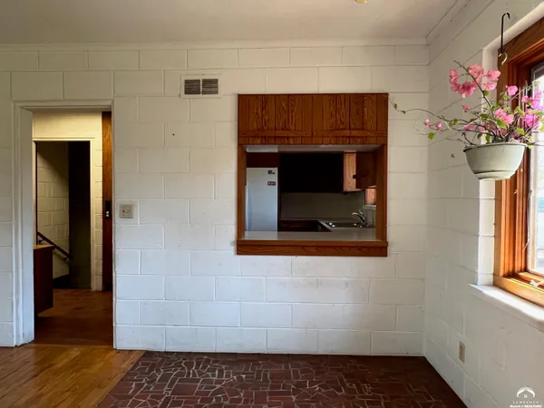 $474,900 | 3 Westwood Road, Lawrence, KS 66044