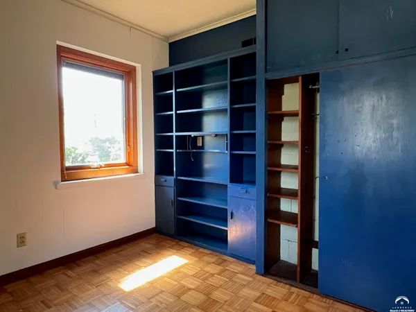 $474,900 | 3 Westwood Road, Lawrence, KS 66044