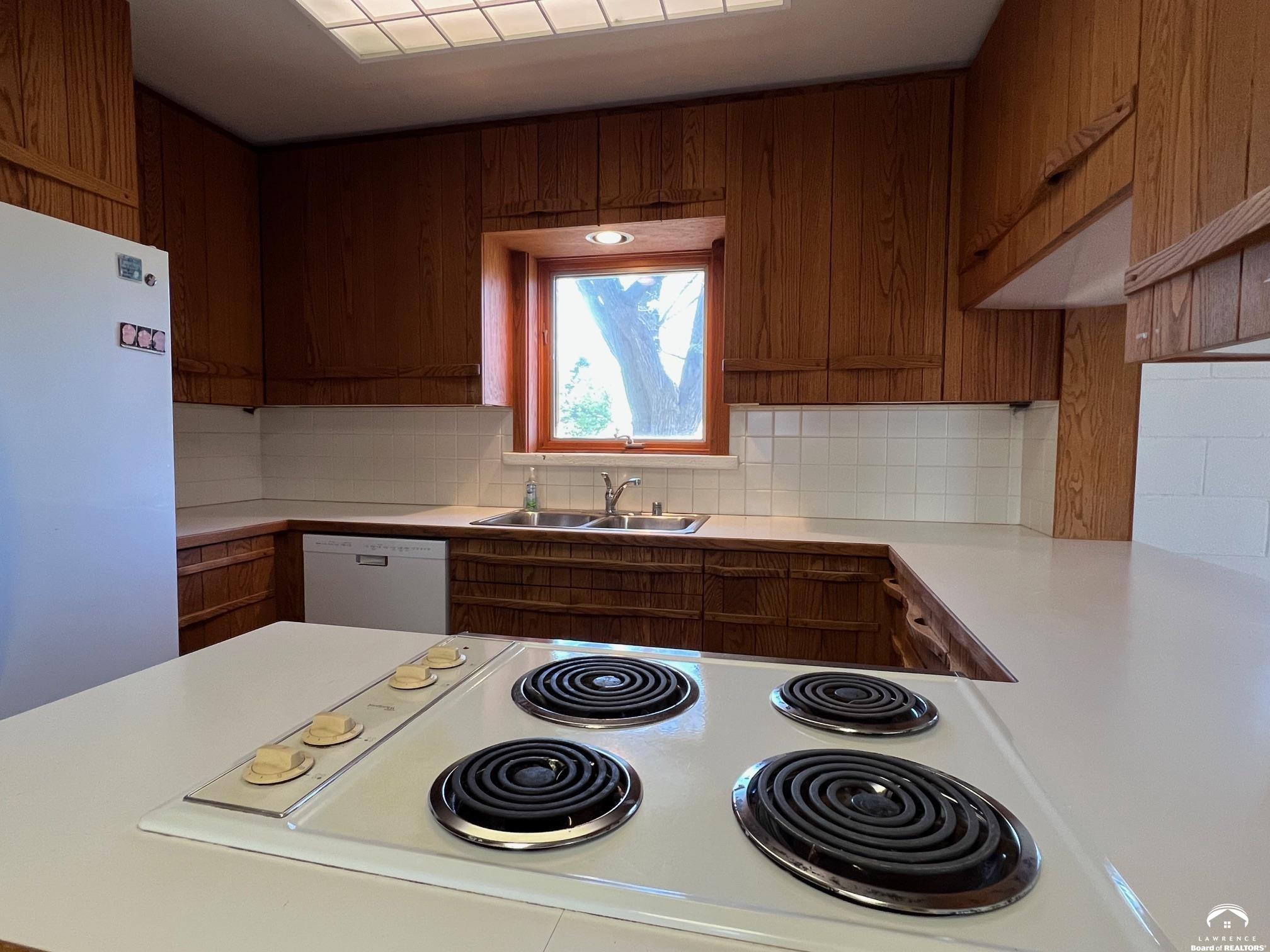 3 Westwood Road Lawrence, KS 66044 - Photo 63 of 94