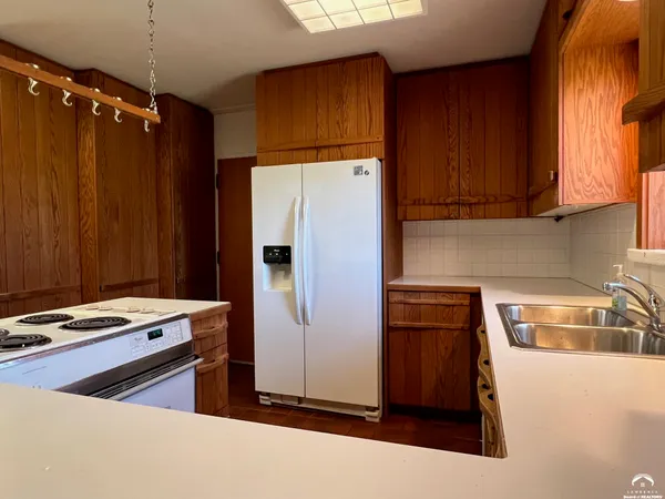 $474,900 | 3 Westwood Road, Lawrence, KS 66044