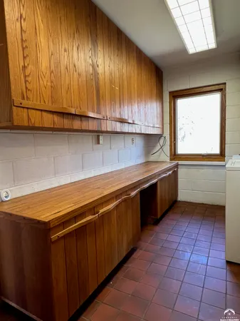 $474,900 | 3 Westwood Road, Lawrence, KS 66044