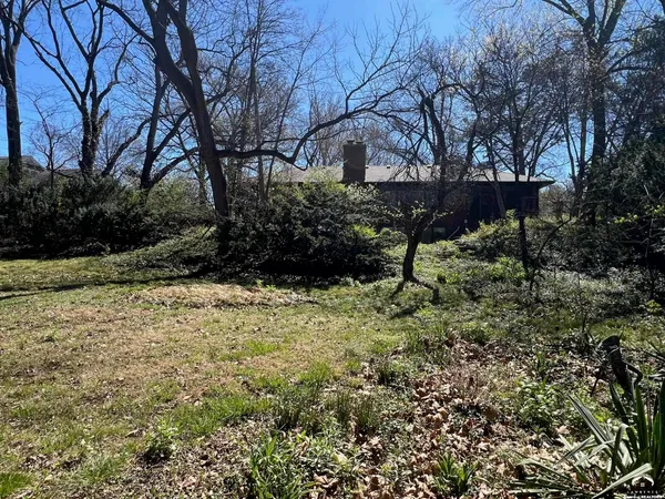 $474,900 | 3 Westwood Road, Lawrence, KS 66044