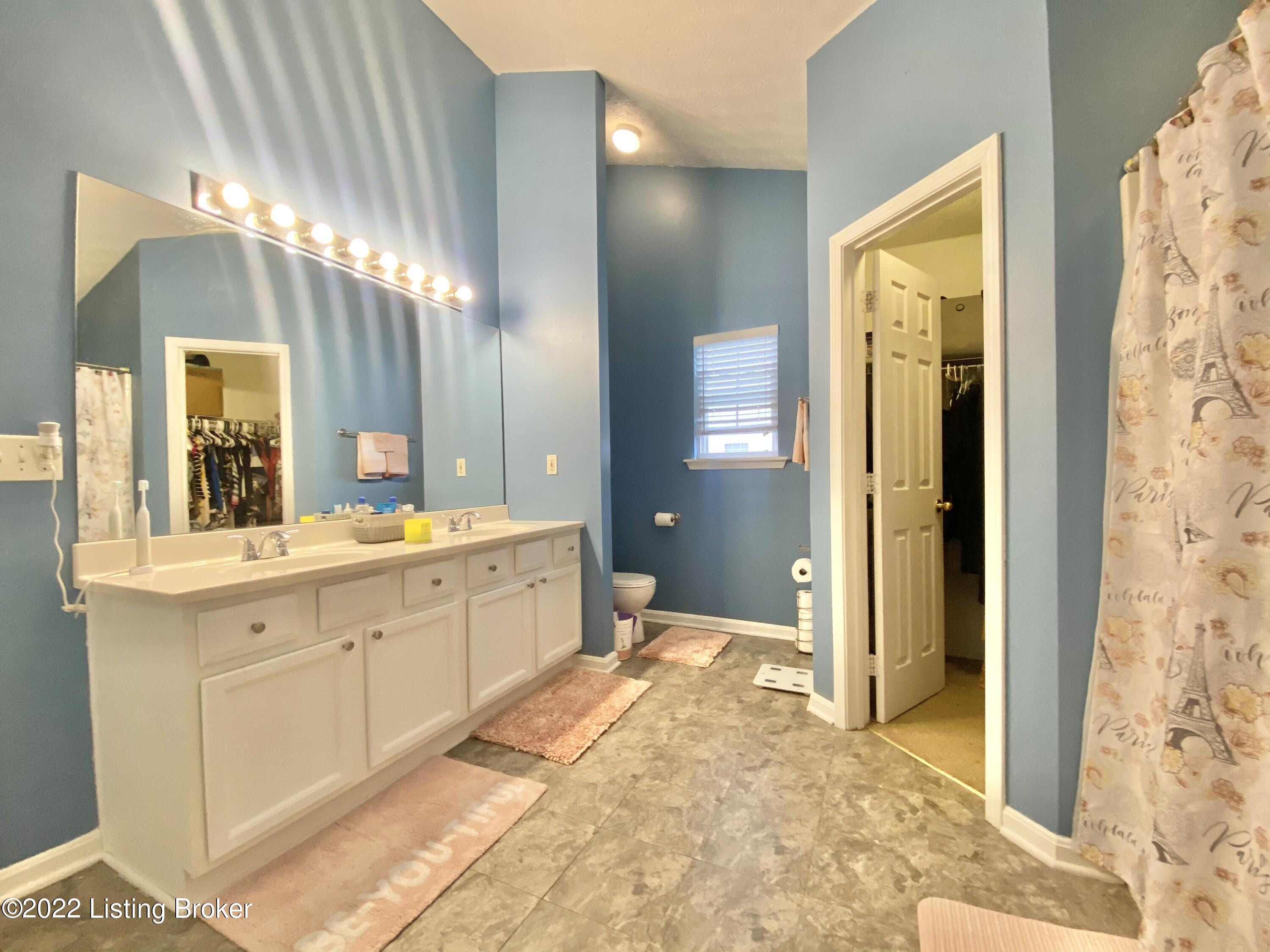 7806 Lariat Road Louisville, KY 40219 - Photo 22 of 38 F781049B-D5AE-4CDF-BCBB-5E1BACB0E689