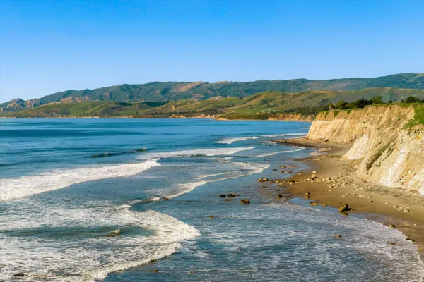 $70,000,000 | 1000 Calle Real, Goleta, CA 93117