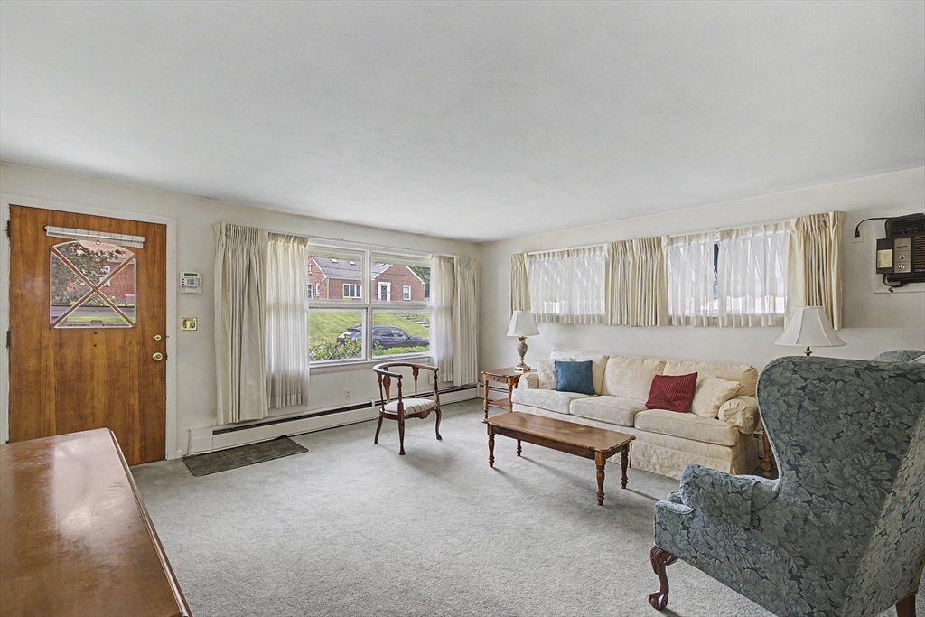 54 Portland Street Holyoke, MA 01040 - Photo 4 of 23